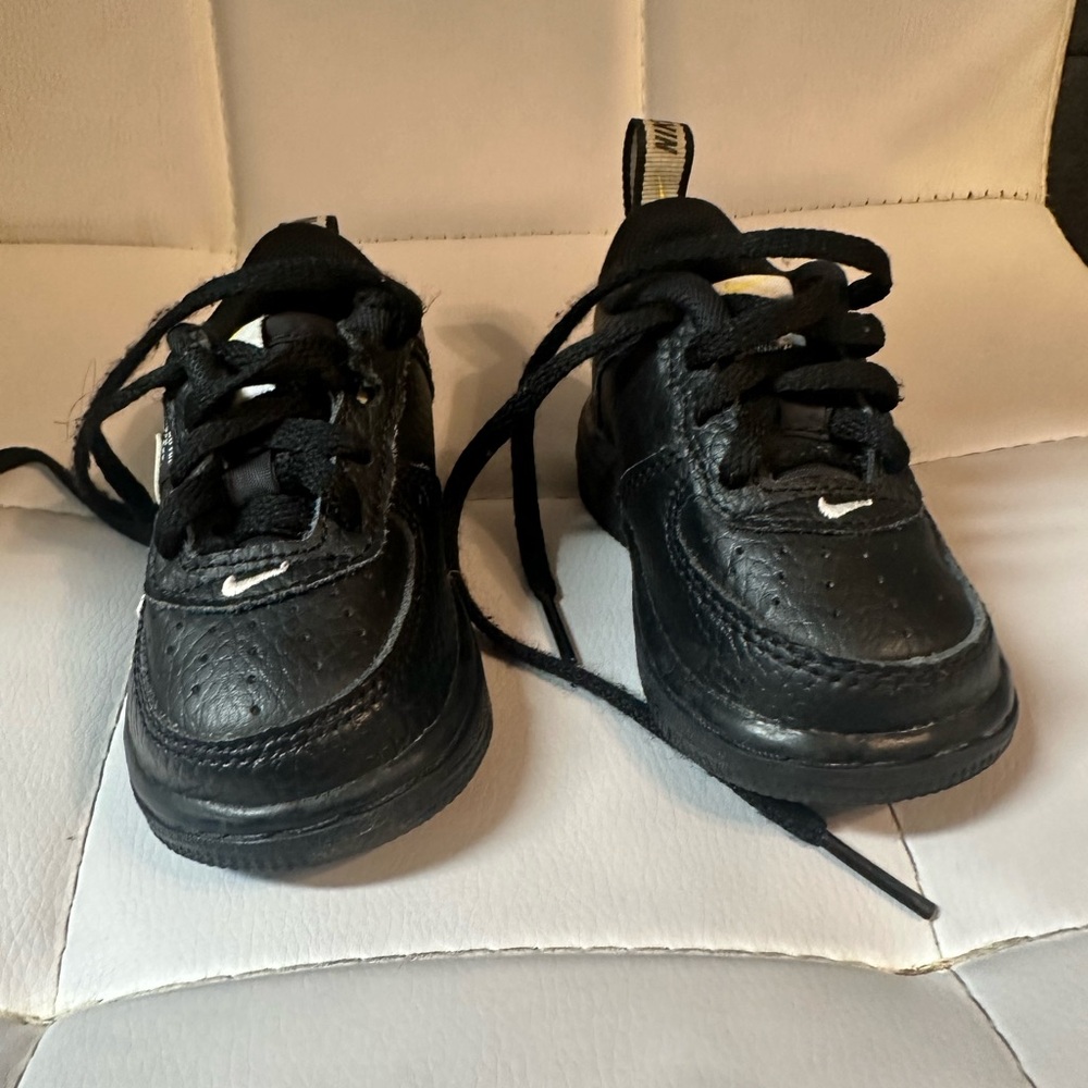Nike Kids Black Sneakers